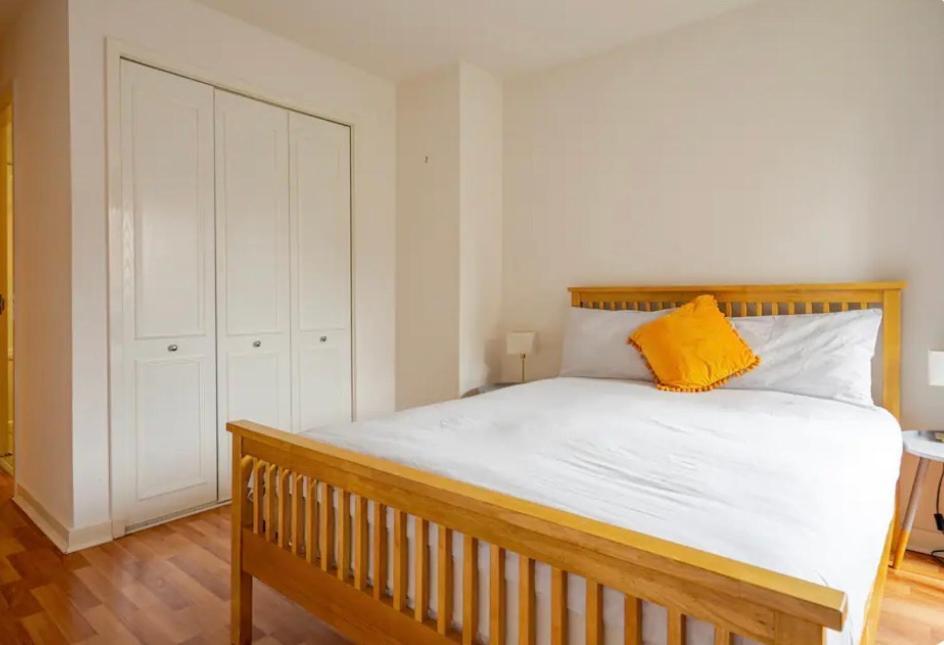 Modern Spacious Retreat Full Fibre Wi-Fi & Free Parking EDI Exterior photo